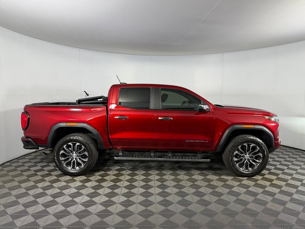 Used 2025 GMC Canyon Denali AWD/4WD image 5