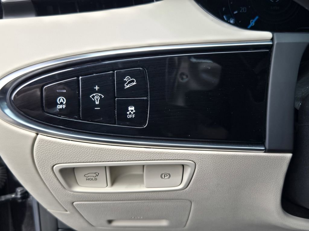 Used 2023 Genesis GV70 3.5T Sport w/ Sport Prestige Package image 23