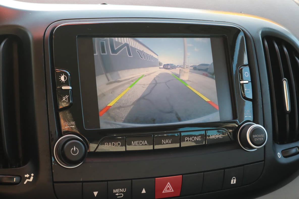 Used 2014 FIAT 500L Easy FWD image 12