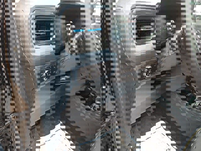 New 2025 Ford Maverick Lobo image 28