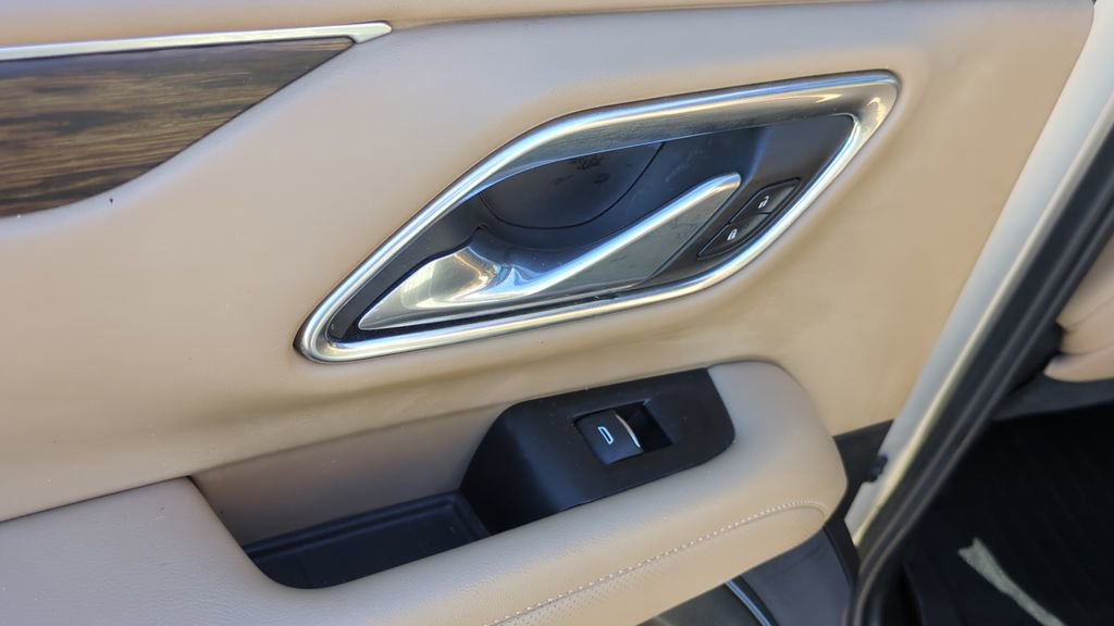 Used 2021 Chevrolet Tahoe Premier w/ Premium Package 2 image 16