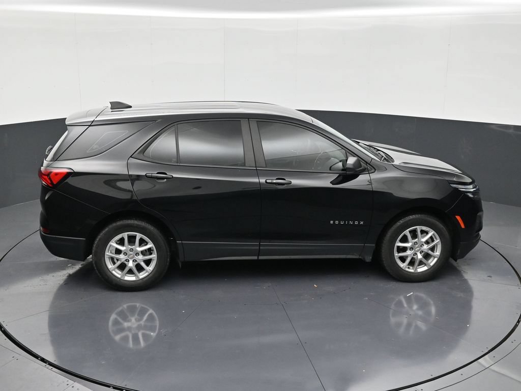 Used 2024 Chevrolet Equinox LS FWD image 16
