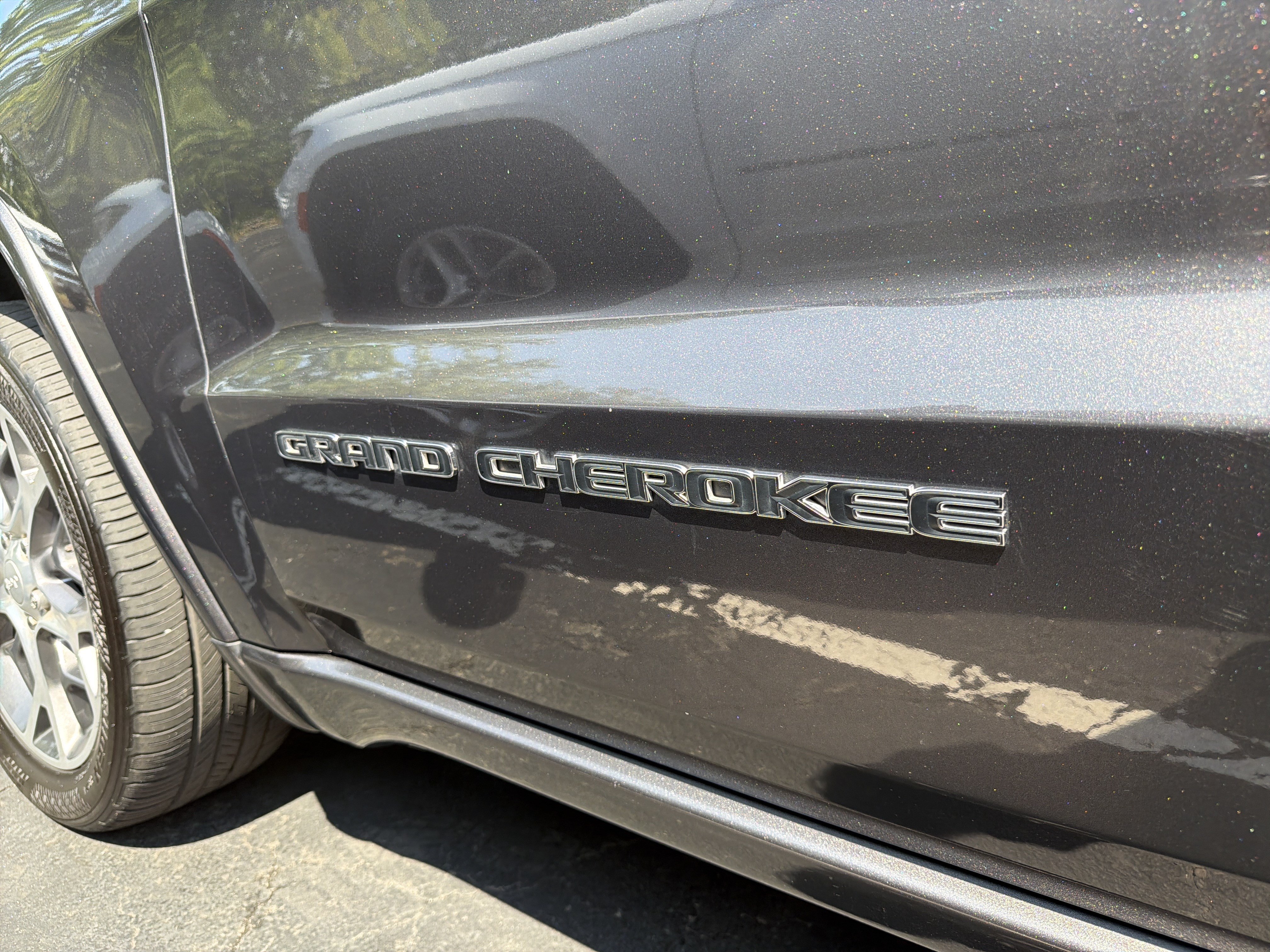 Certified 2020 Jeep Grand Cherokee Overland AWD/4WD image 36