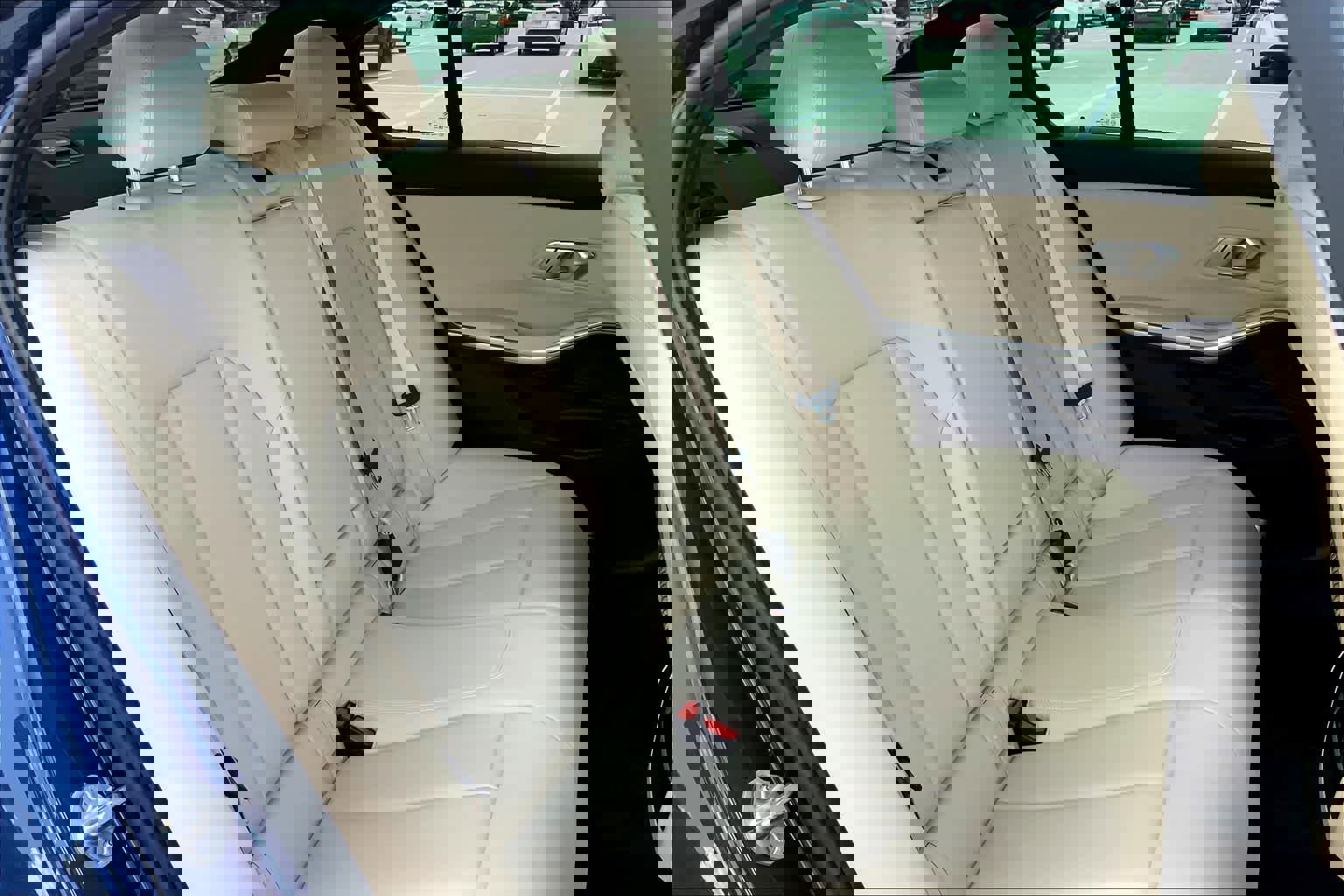 Used 2021 BMW 330i Sedan w/ Premium Package image 37