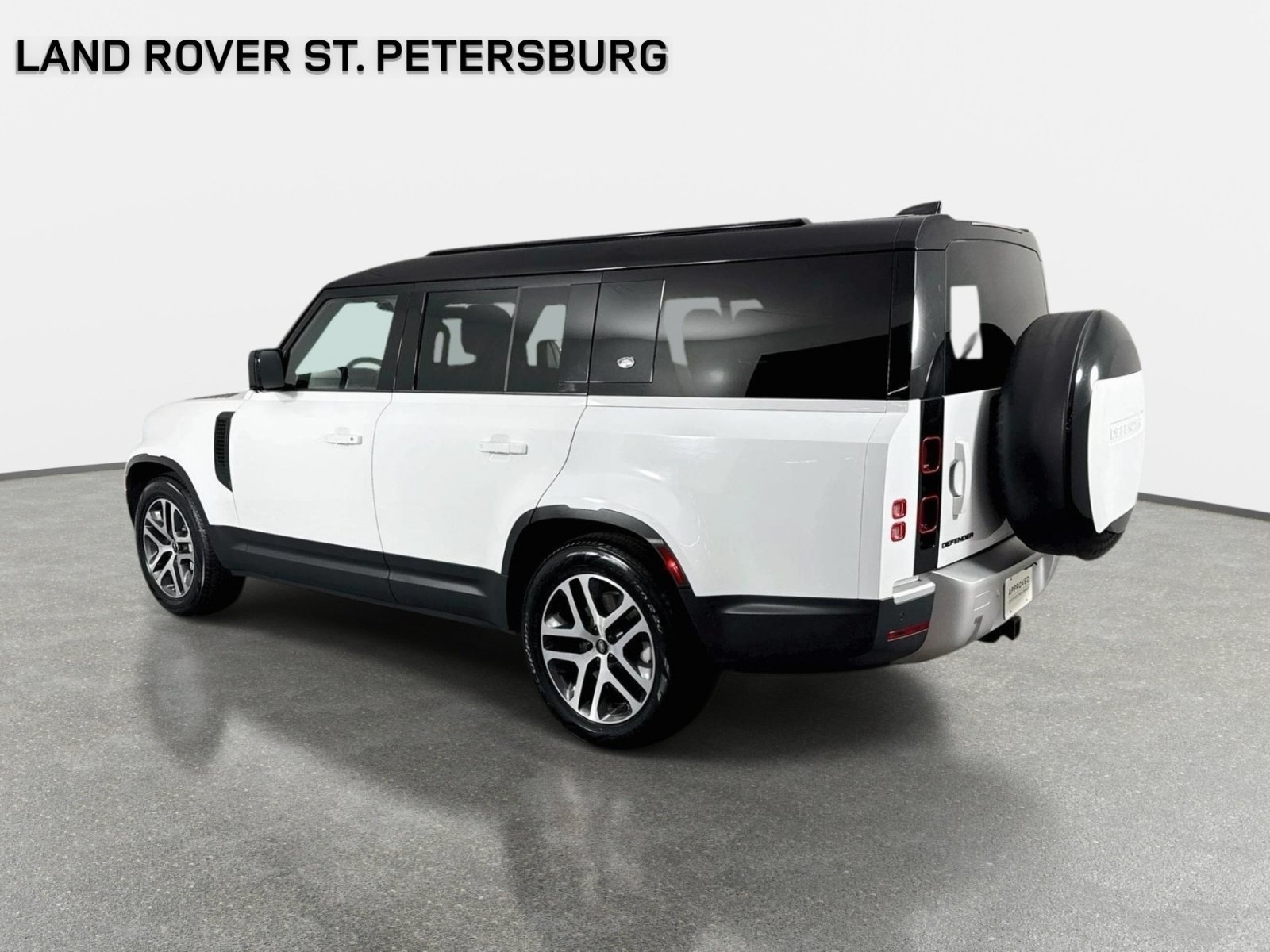 Used 2024 Land Rover Defender 130 S AWD/4WD image 7