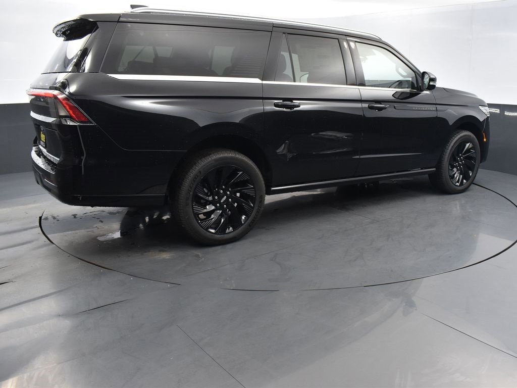 New 2026 Lincoln Navigator L Black Label image 4