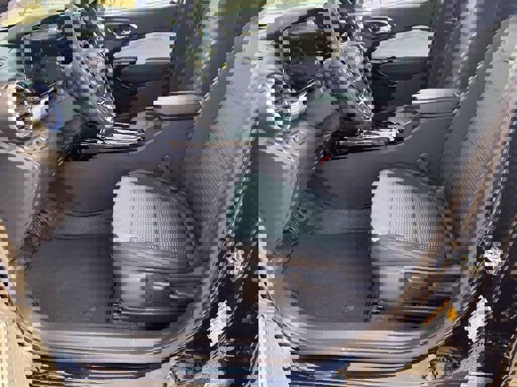 New 2026 Chevrolet Trax LT w/ Driver Confidence Package image 8