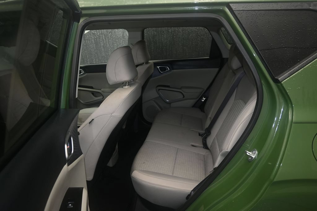 Used 2023 Kia Soul EX FWD image 18