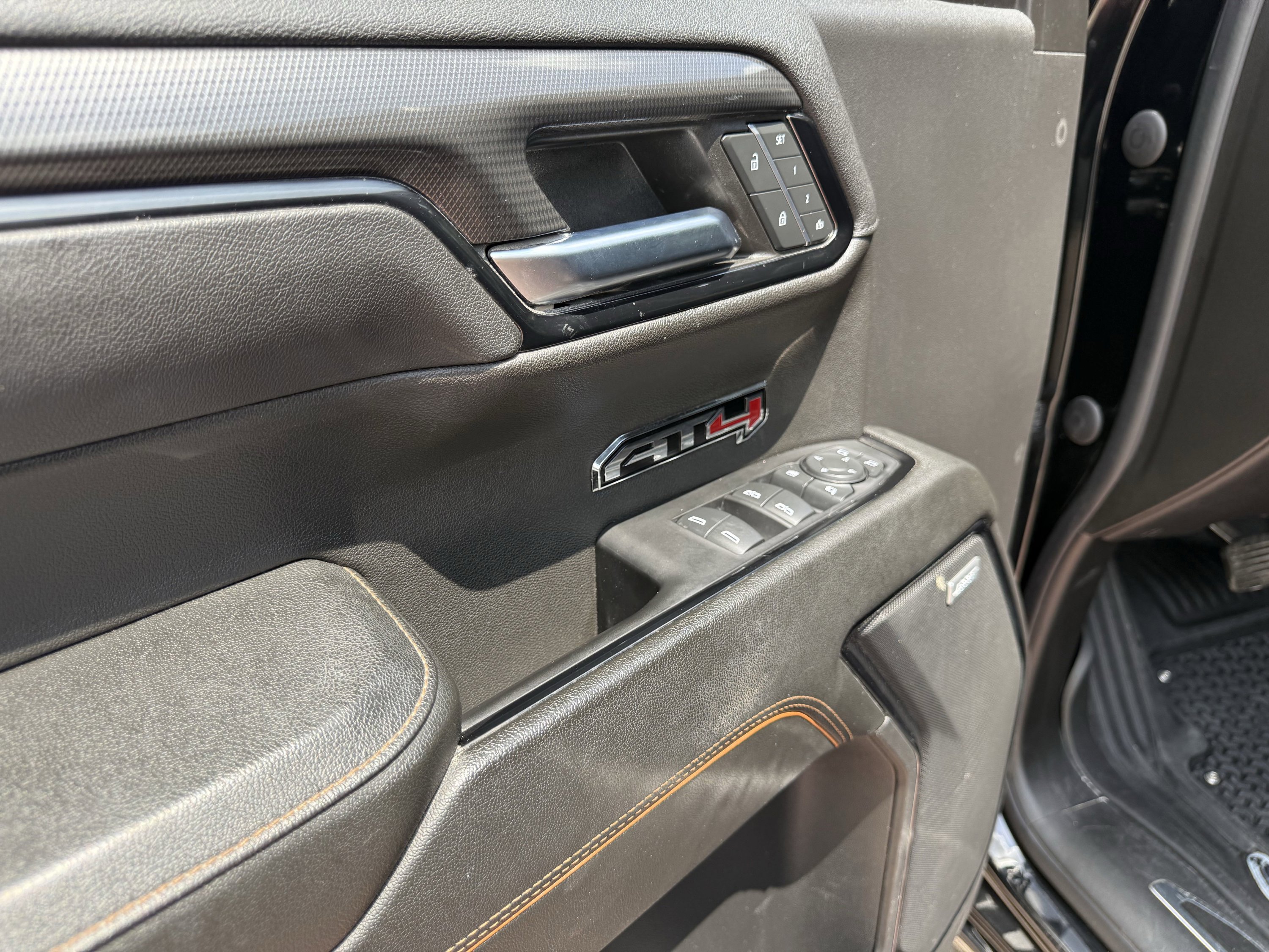 Used 2024 GMC Sierra 1500 AT4 image 26