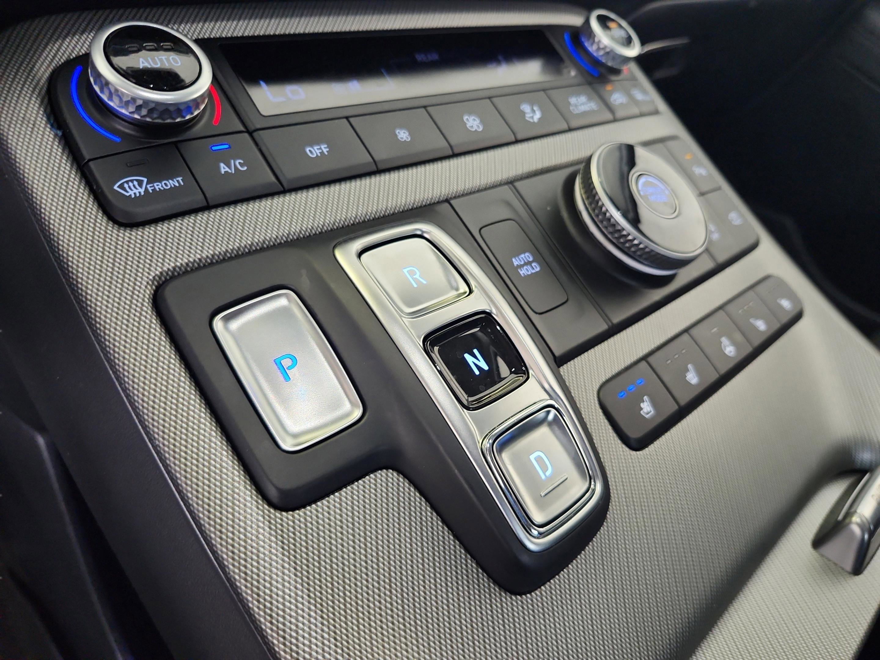 Used 2024 Hyundai Palisade SEL w/ Premium Package image 14