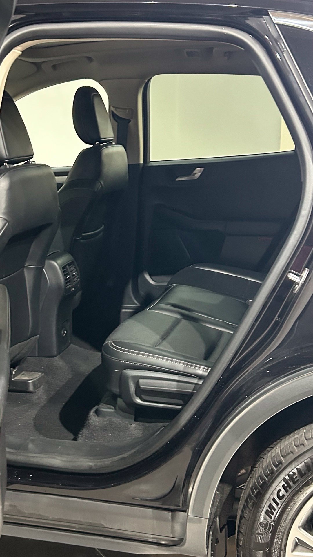 Used 2020 Ford Escape SEL AWD/4WD image 43