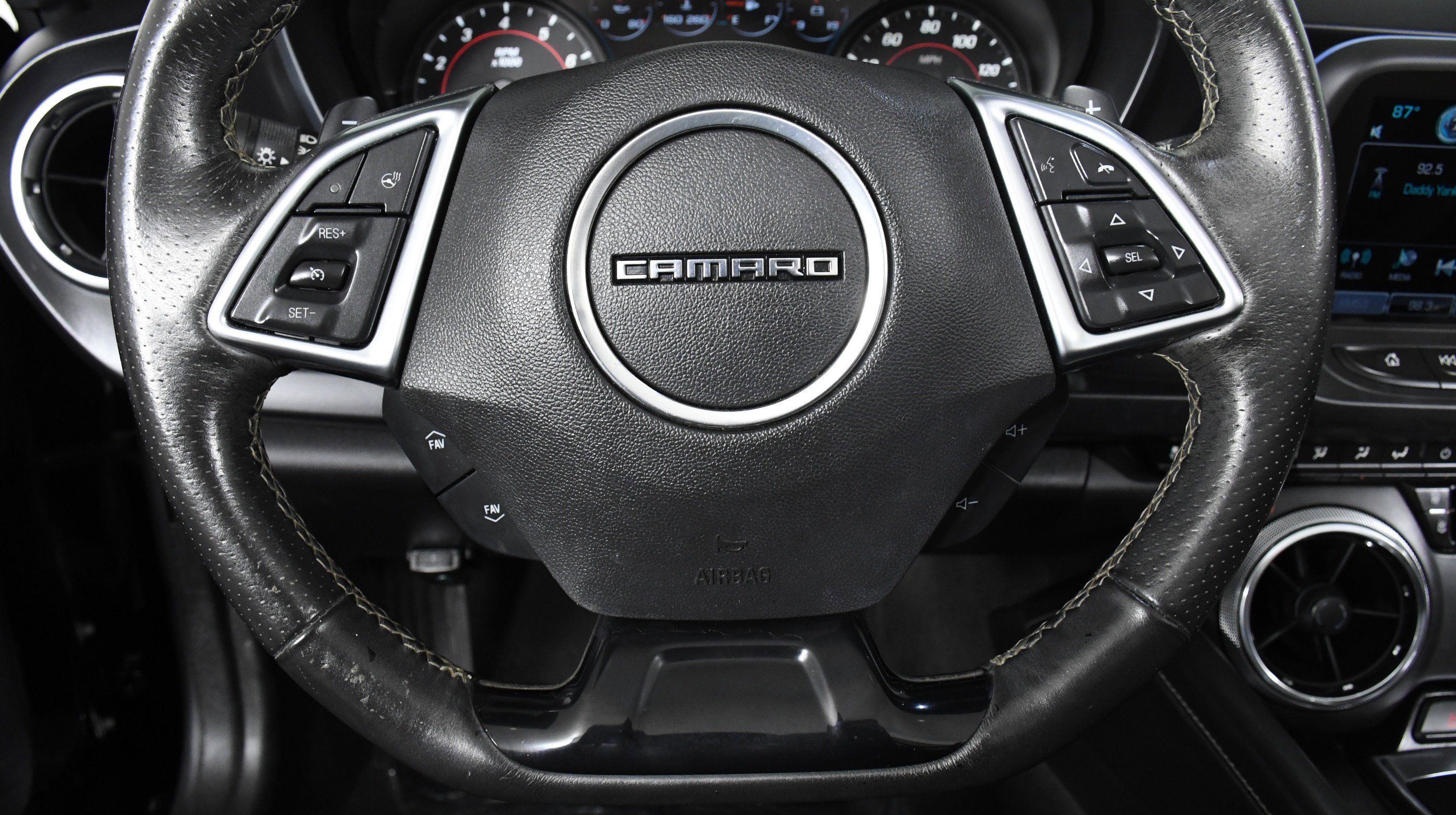 Used 2016 Chevrolet Camaro LT image 10