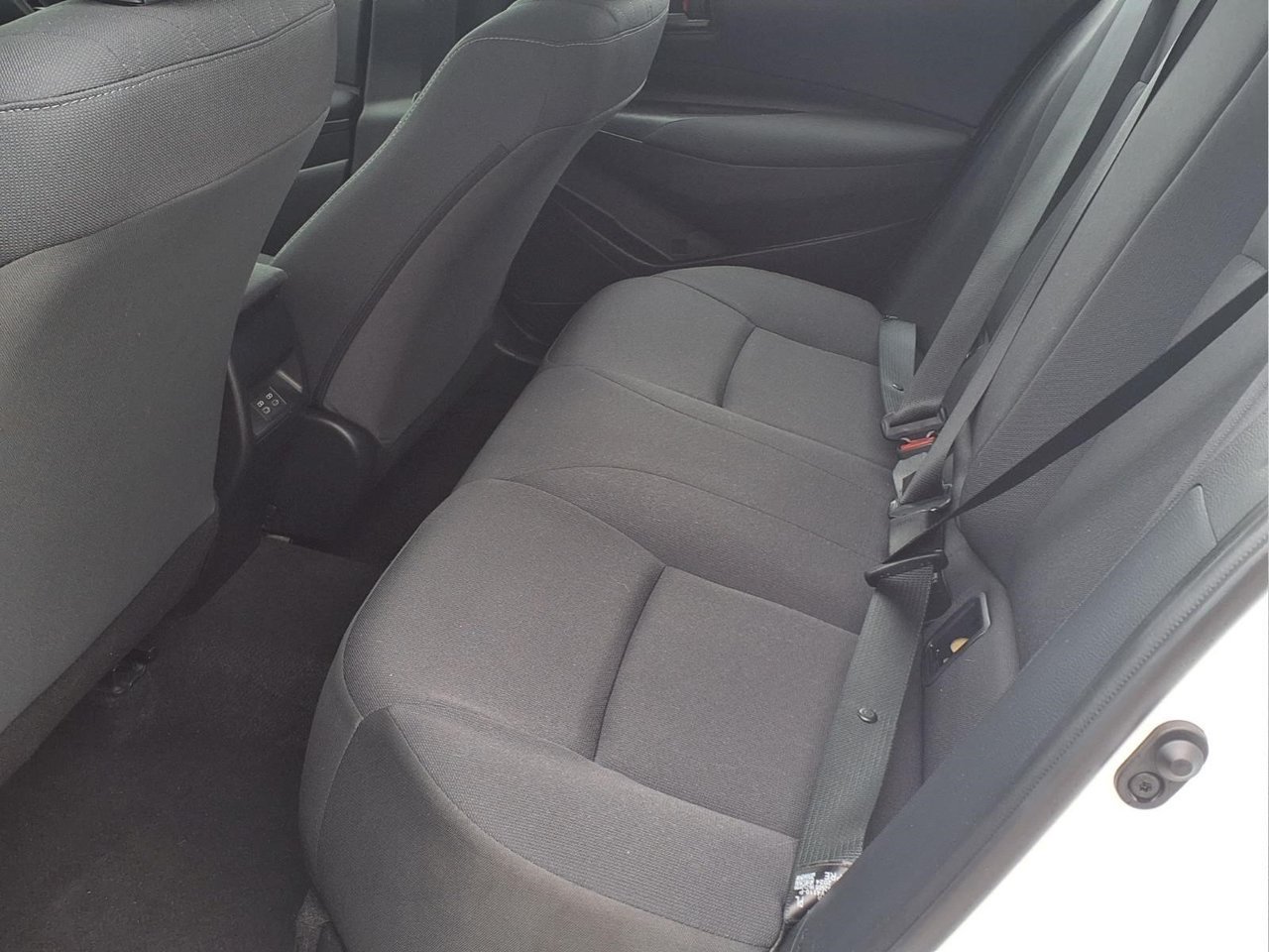 Used 2024 Toyota Corolla LE FWD image 10