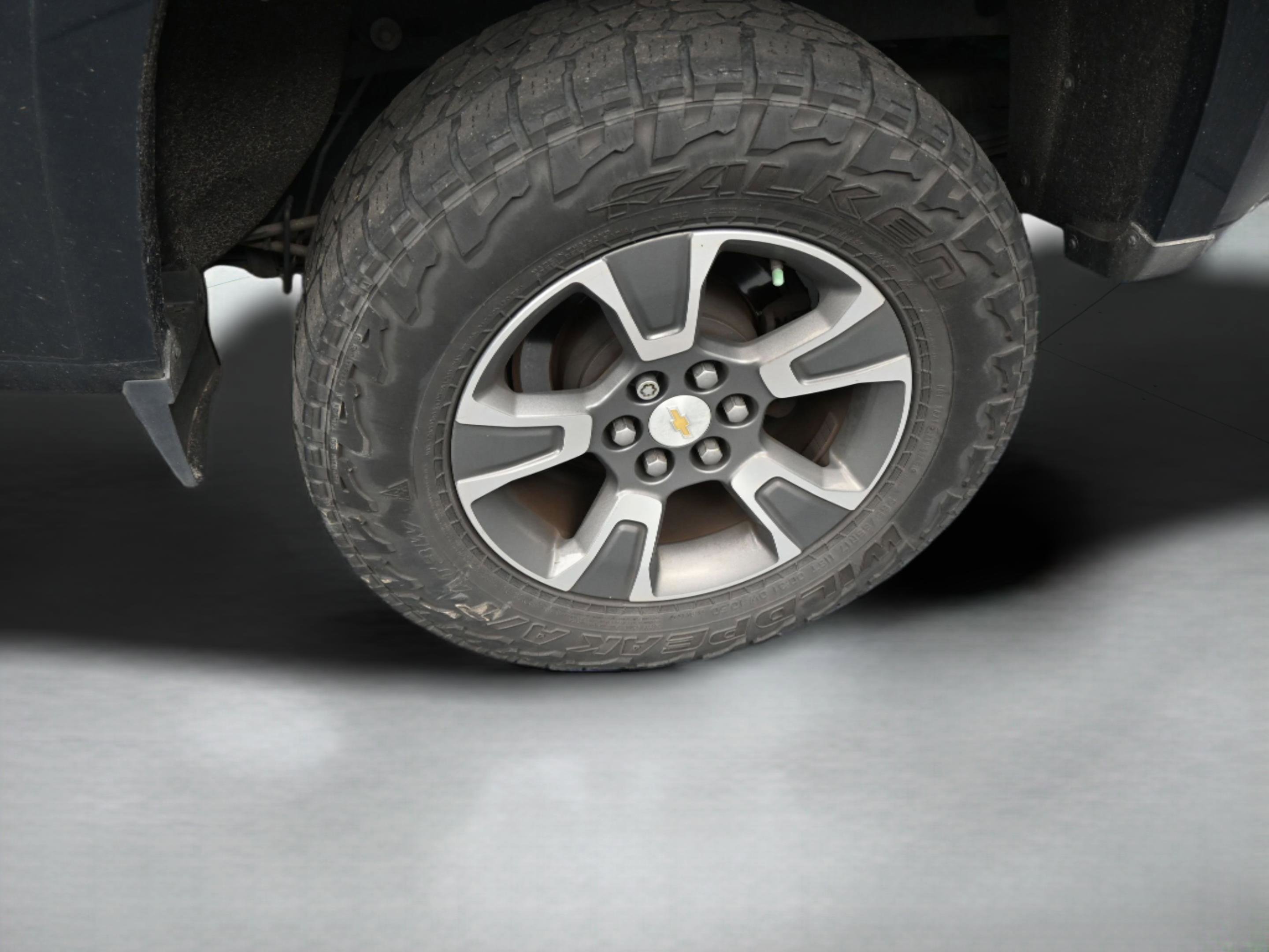 Used 2017 Chevrolet Colorado Z71 image 35