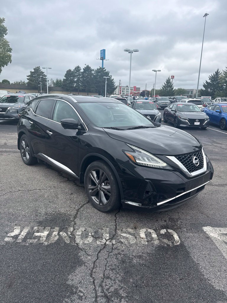 Used 2020 Nissan Murano Platinum w/ Cargo Package FWD image 3