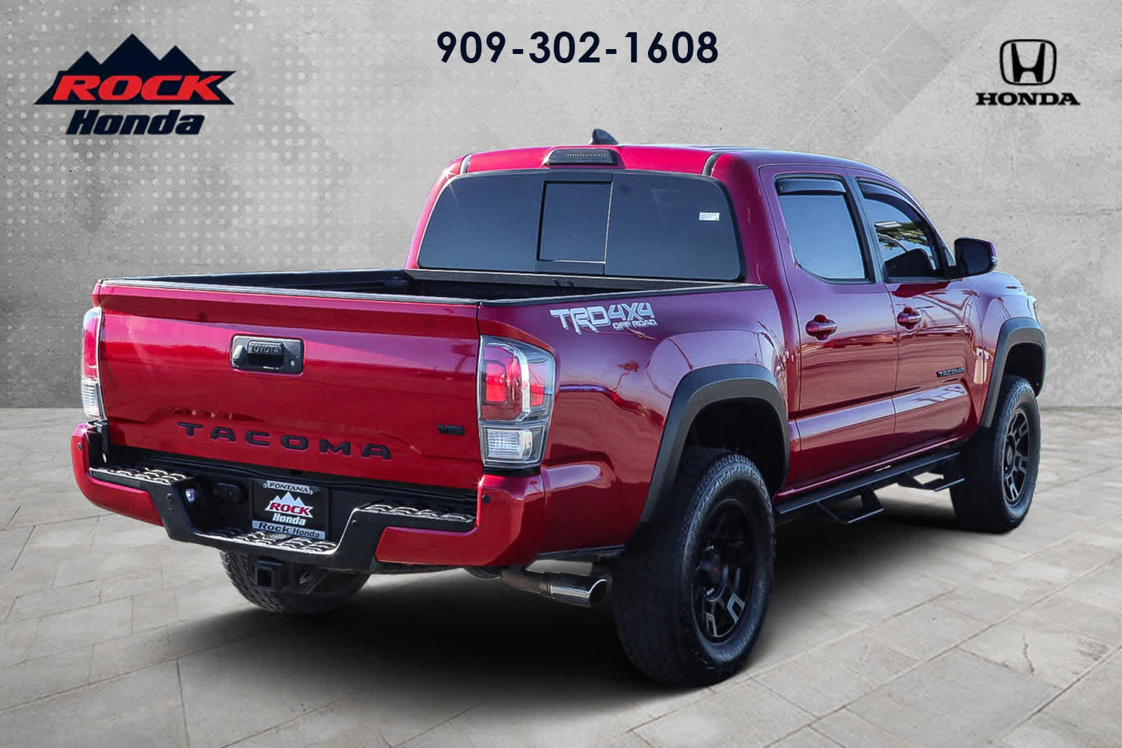 Used 2020 Toyota Tacoma TRD Off-Road w/ Technology Package AWD/4WD image 6