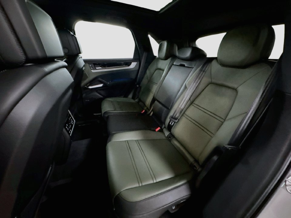 New 2026 Porsche Cayenne AWD/4WD image 24