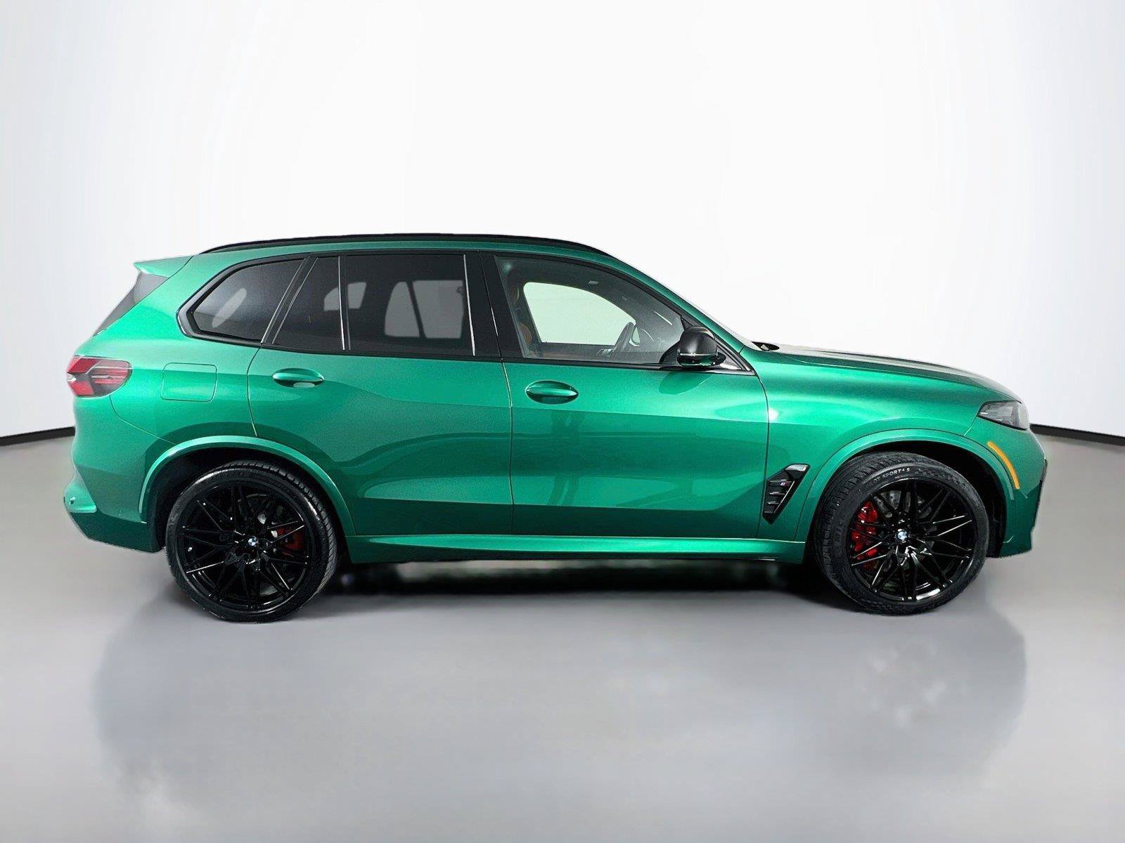 Used 2025 BMW X5 M Competition w/ Executive Package AWD/4WD image 7