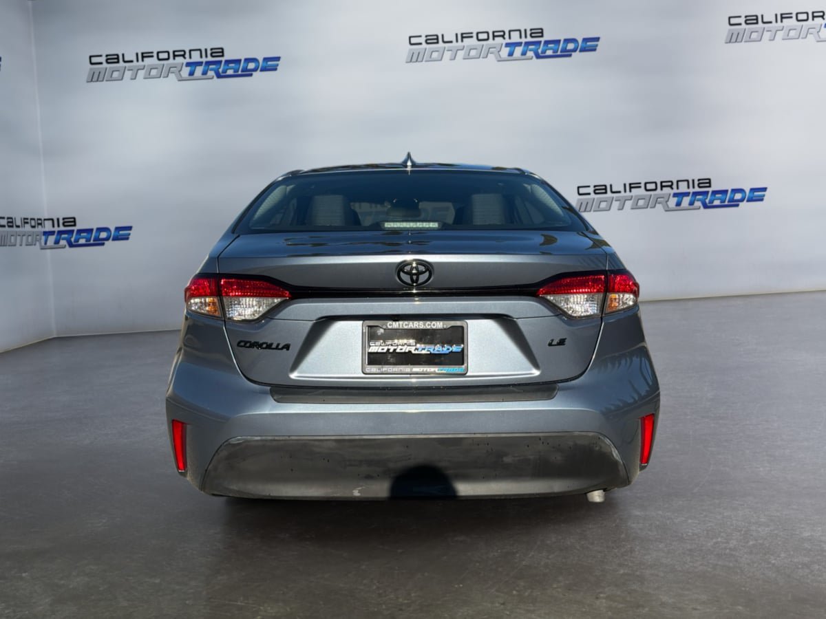 Used 2025 Toyota Corolla LE w/ LE Premium Package FWD image 6