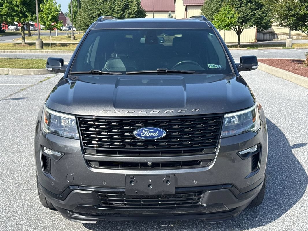 Used 2018 Ford Explorer Sport w/ Equipment Group 401A AWD/4WD image 3