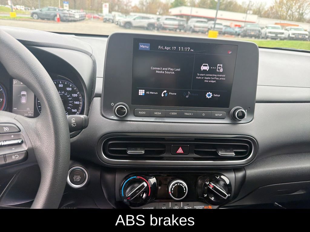 Used 2023 Hyundai Kona SEL image 17