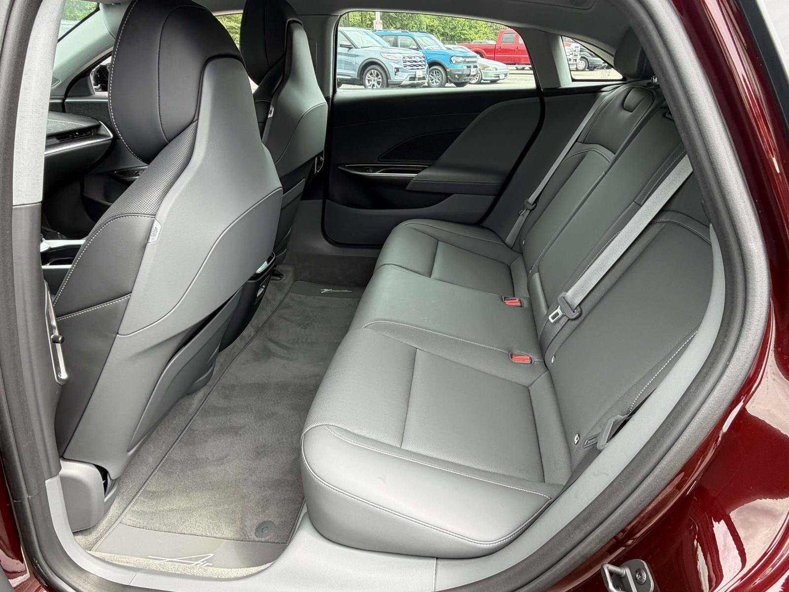 Used 2025 Lucid Air Pure RWD image 24
