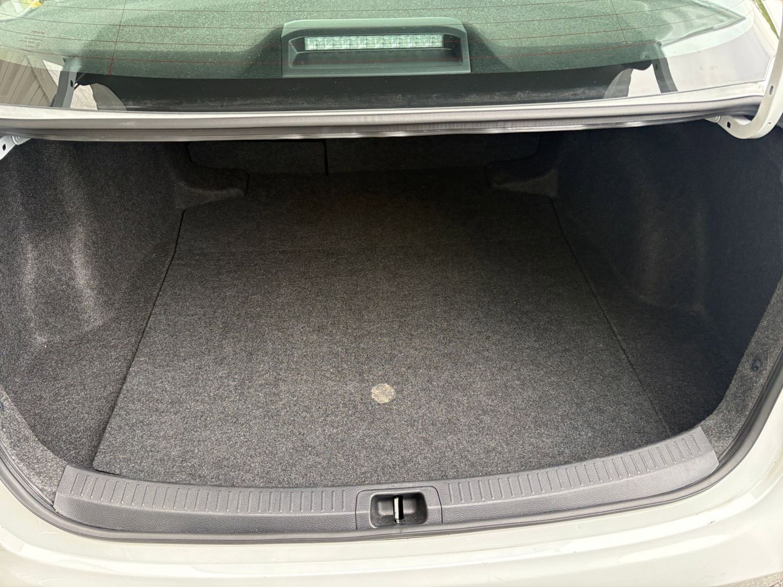 Used 2025 Toyota Corolla LE FWD image 29