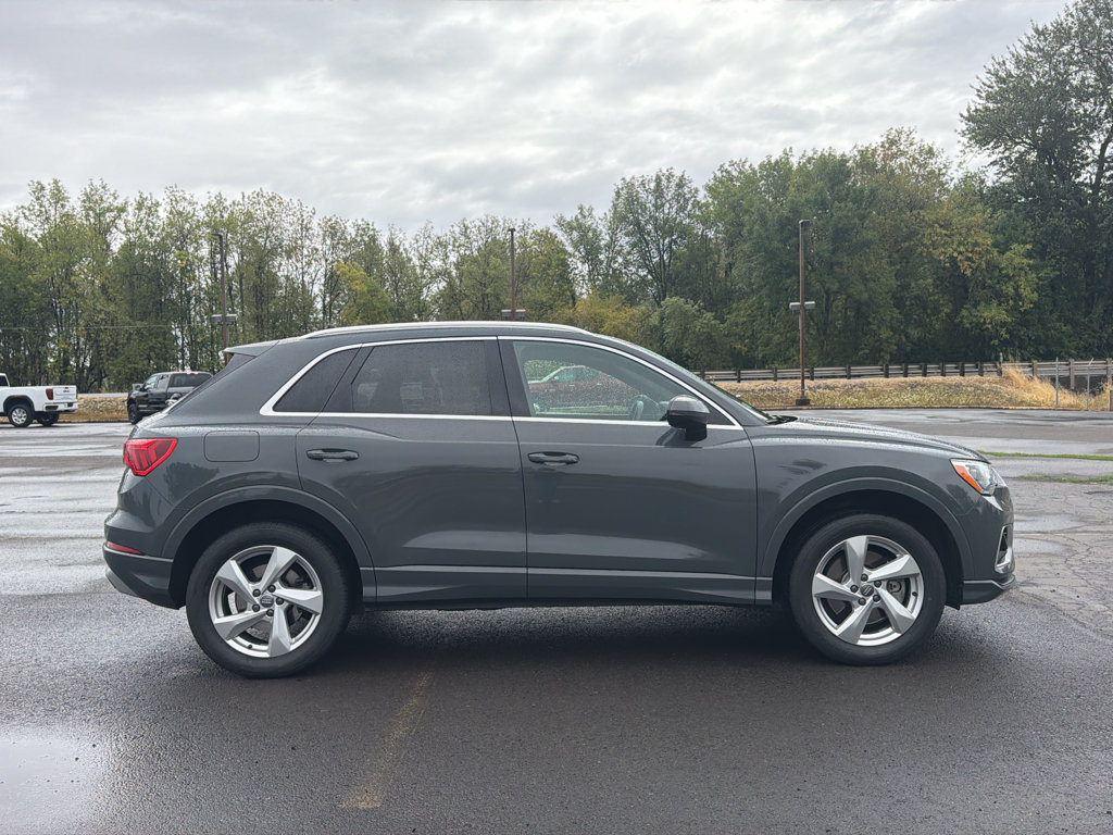 Used 2020 Audi Q3 2.0T Premium AWD/4WD image 29