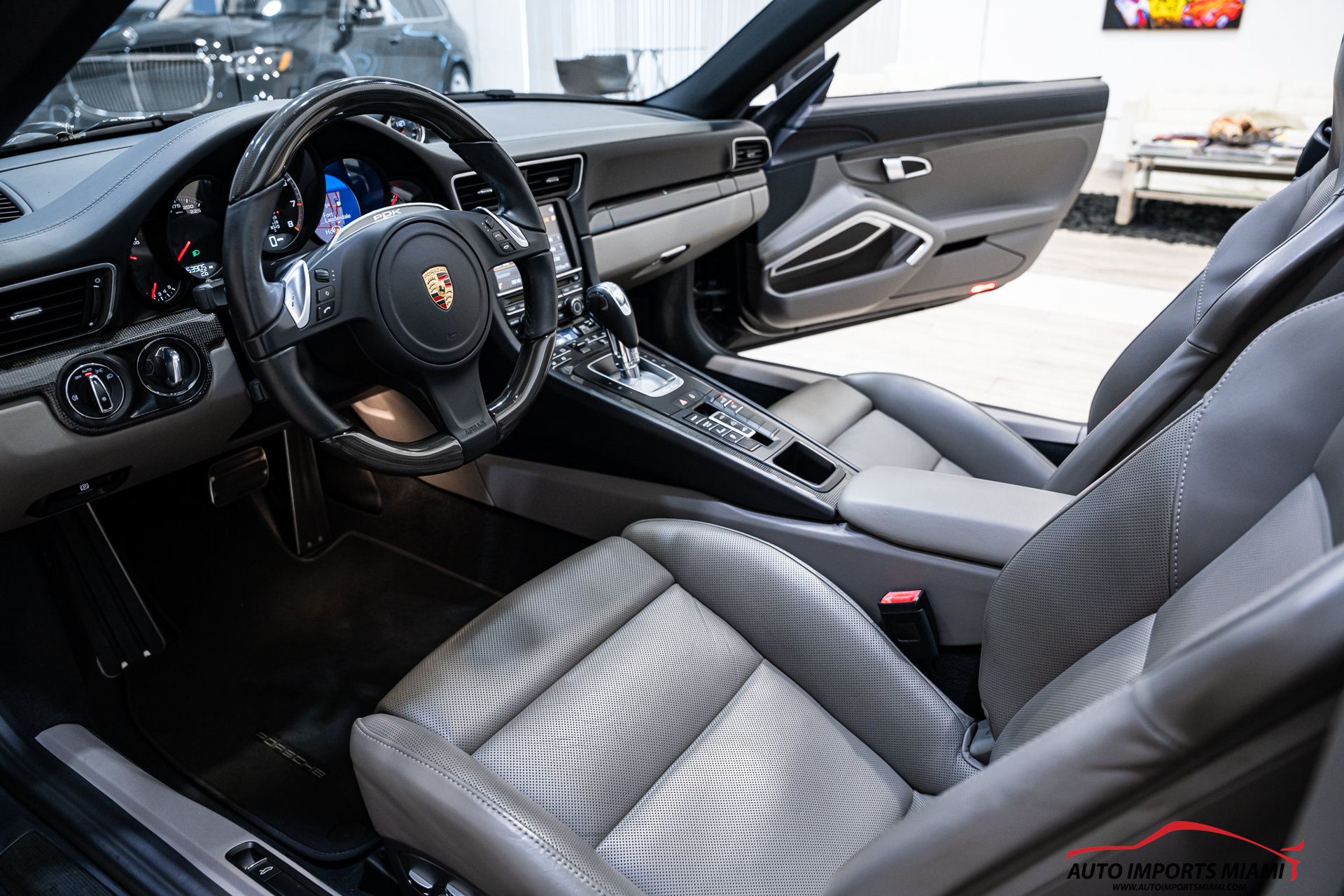 Used 2014 Porsche 911 Turbo S AWD/4WD image 8