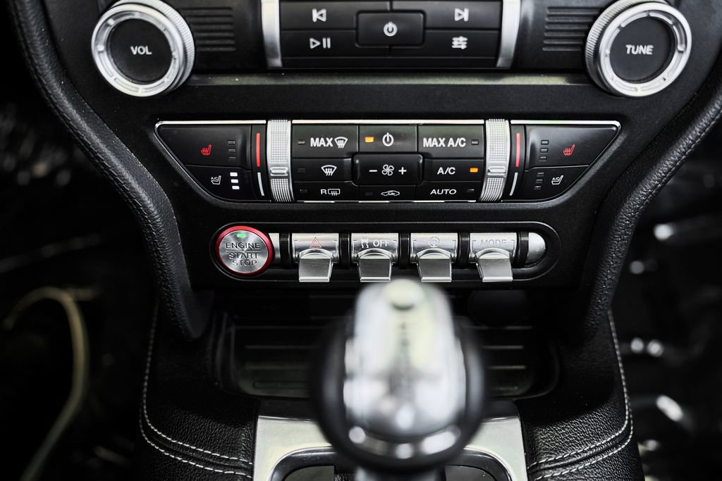 Used 2019 Ford Mustang GT Premium w/ Equipment Group 401A RWD image 25