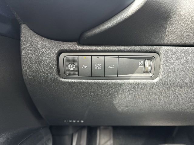 New 2025 Chevrolet Equinox EV LT image 17