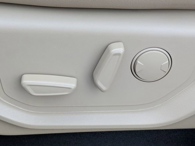 Used 2020 Ford F150 Lariat w/ Equipment Group 502A Luxury image 21