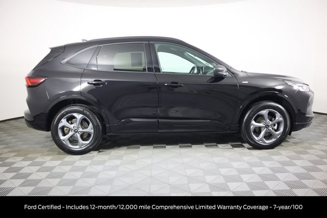 Certified 2024 Ford Escape ST-Line AWD/4WD image 3
