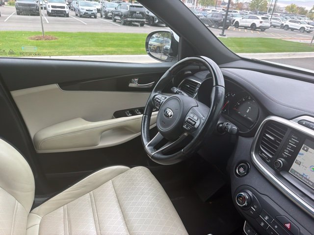 Used 2017 Kia Sorento SX AWD/4WD image 21