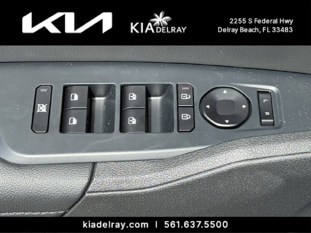 Used 2026 Kia Sportage EX w/ EX Panorama Roof Package FWD image 12