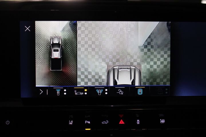 Used 2024 Chevrolet Silverado 2500 LTZ w/ LTZ Plus Package image 34