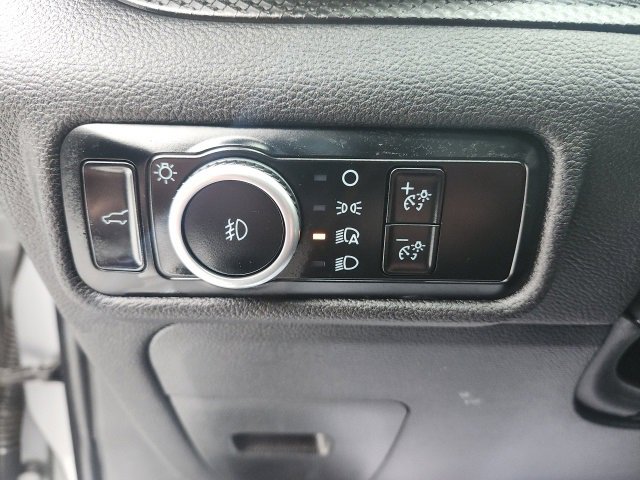 Certified 2024 Ford Explorer ST-Line w/ Class IV Trailer Tow Package image 19