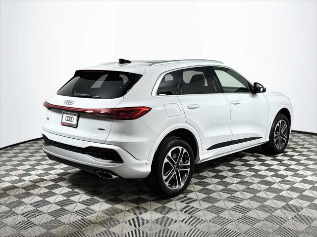 Certified 2025 Audi Q5 Premium w/ Premium Plus AWD/4WD image 7