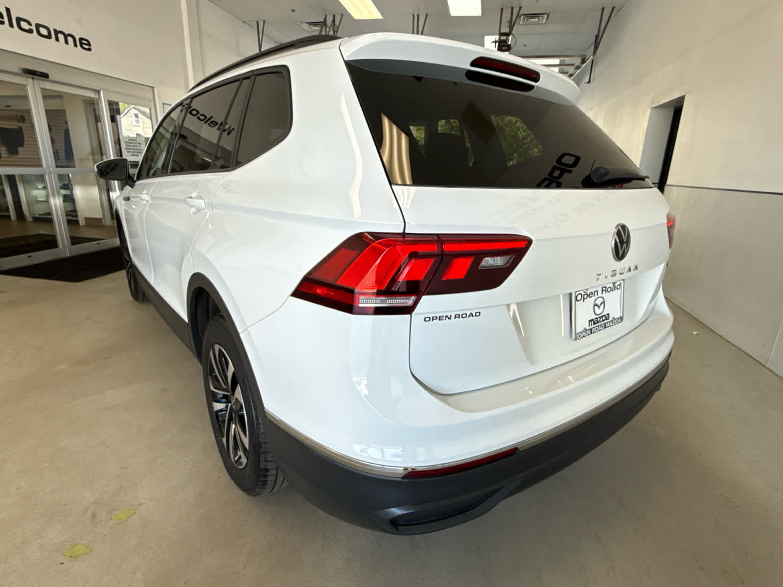 Used 2022 Volkswagen Tiguan S AWD/4WD image 4