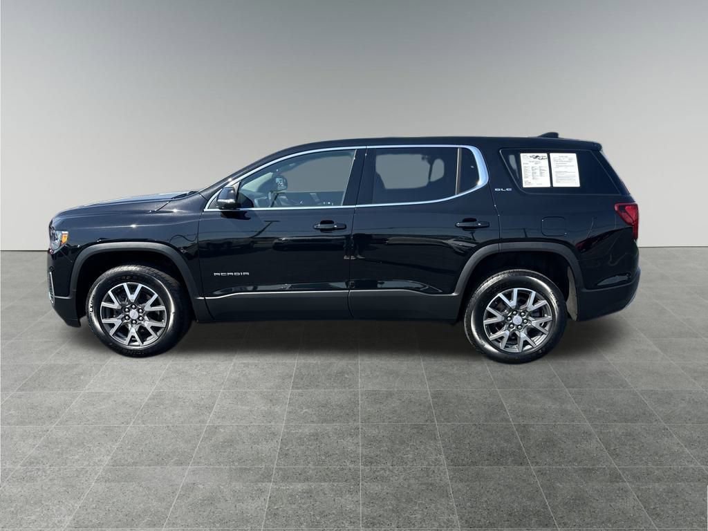 Used 2023 GMC Acadia SLE image 2