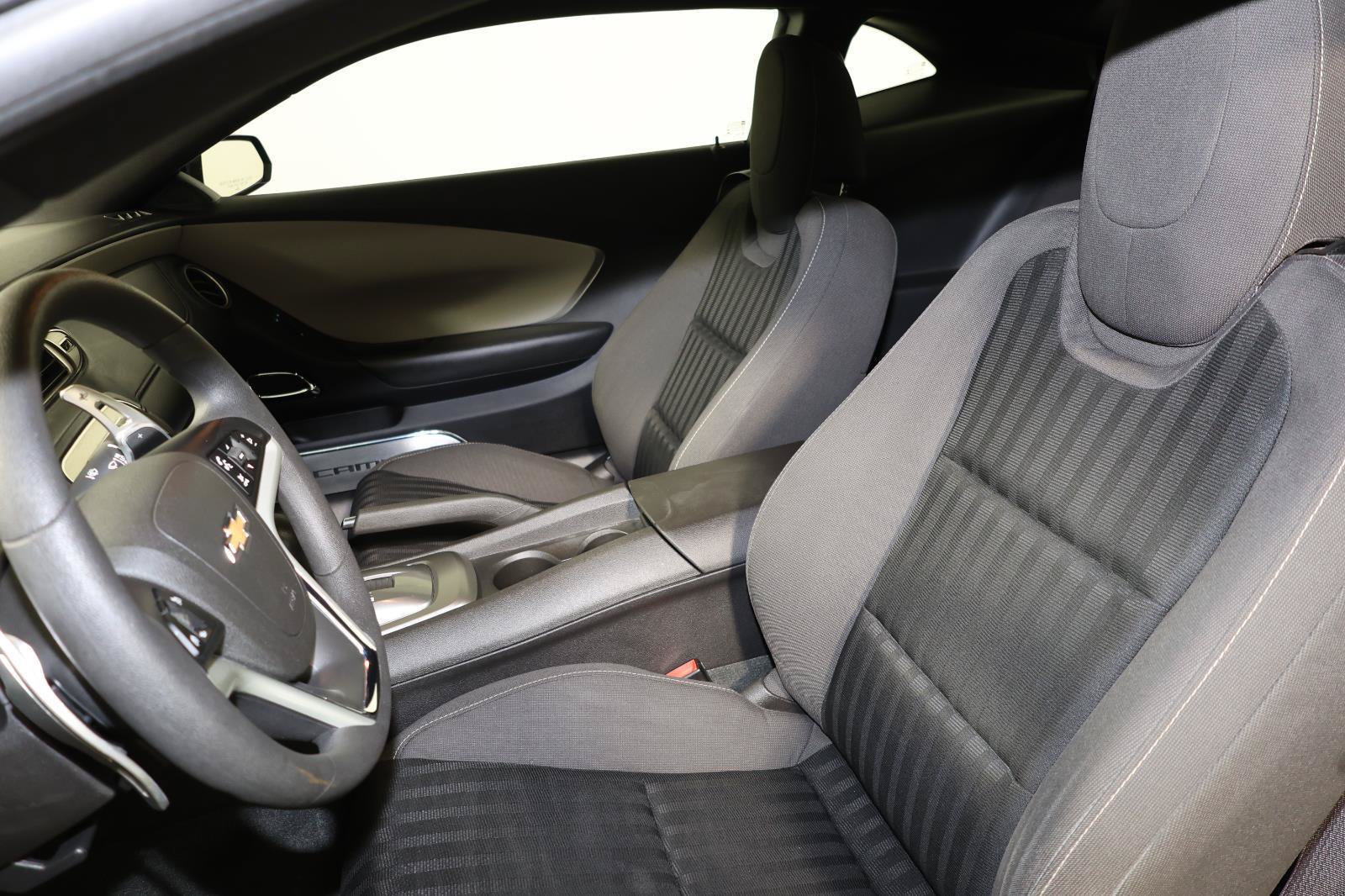 Used 2015 Chevrolet Camaro LS RWD image 23