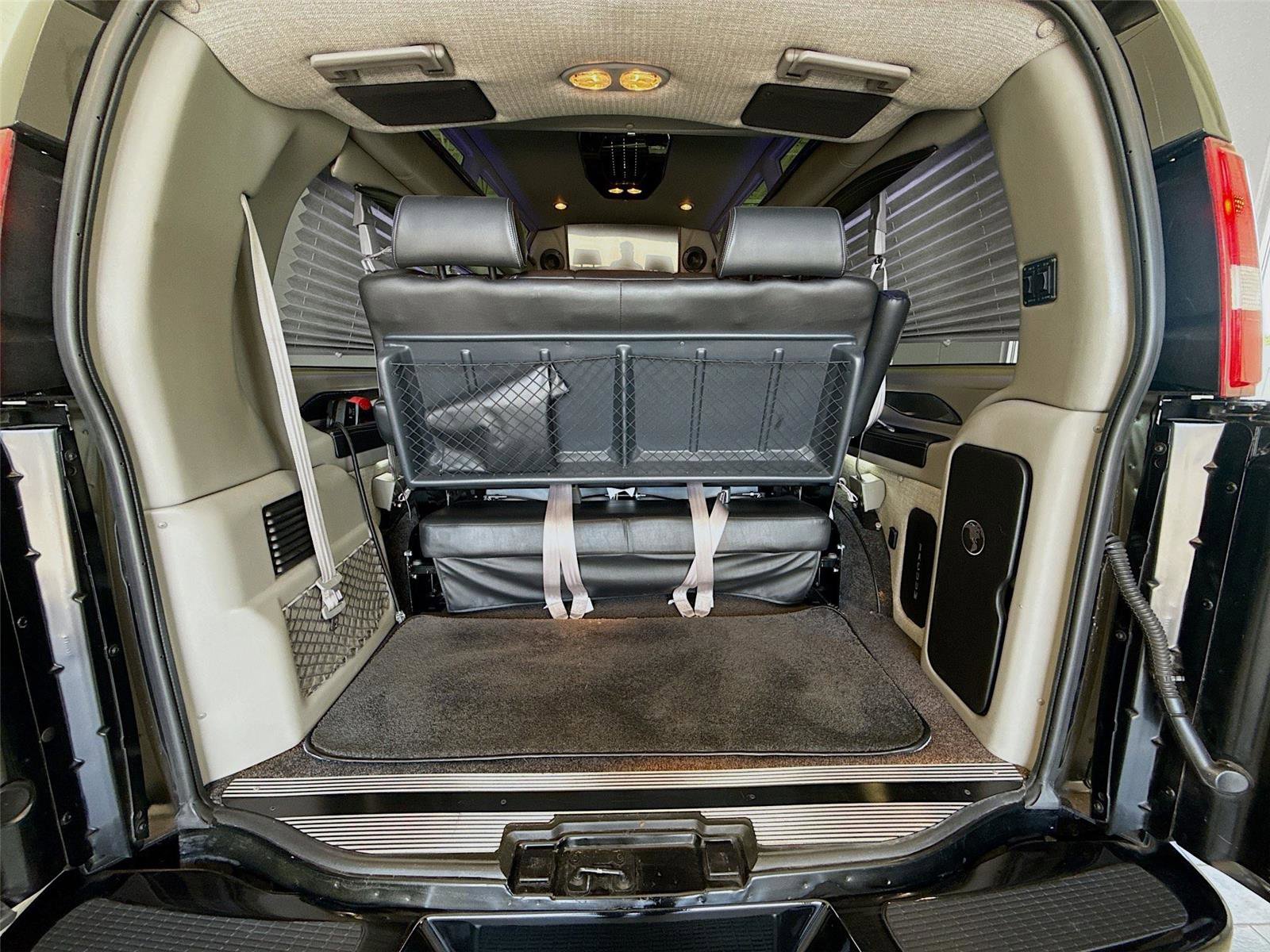 Used 2023 GMC Savana 2500 RWD image 33