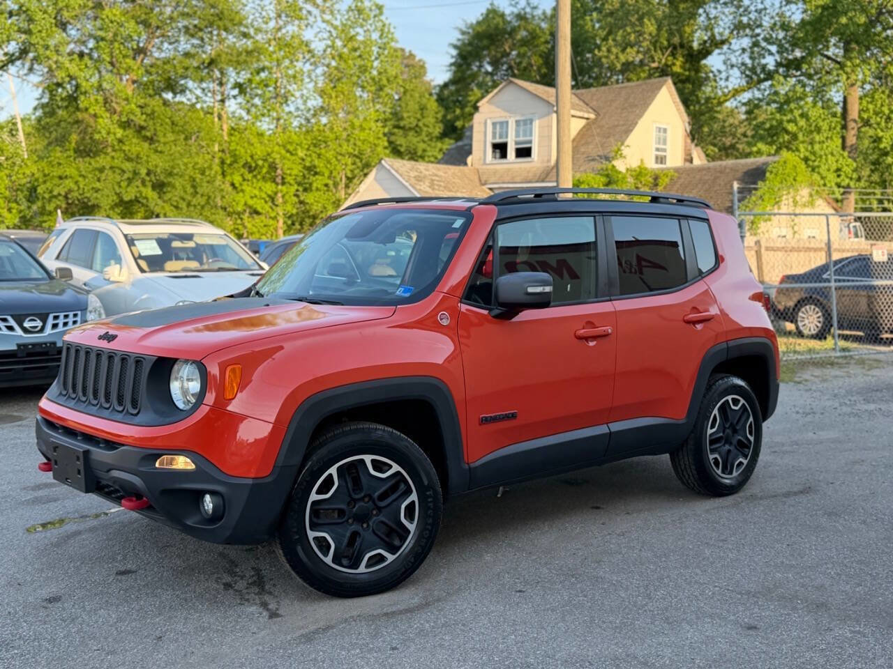 Used 2015 Jeep Renegade Trailhawk w/ Popular Equipment Group AWD/4WD image 4