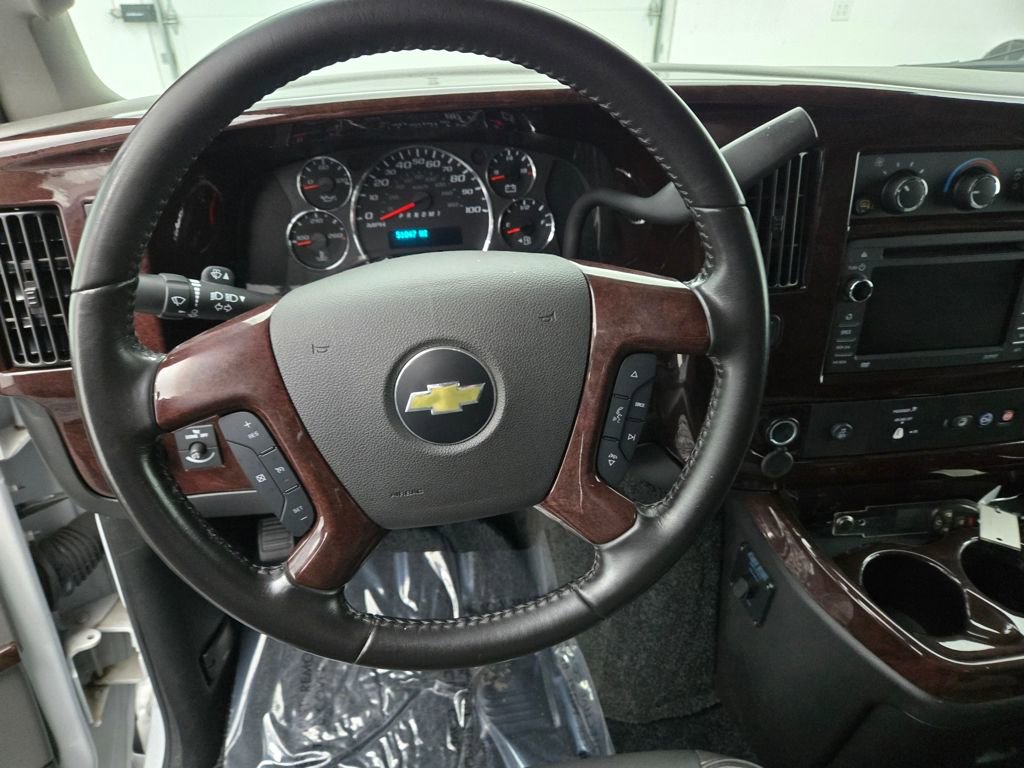 Used 2021 Chevrolet Express 2500 w/ Enhanced Convenience Package image 17