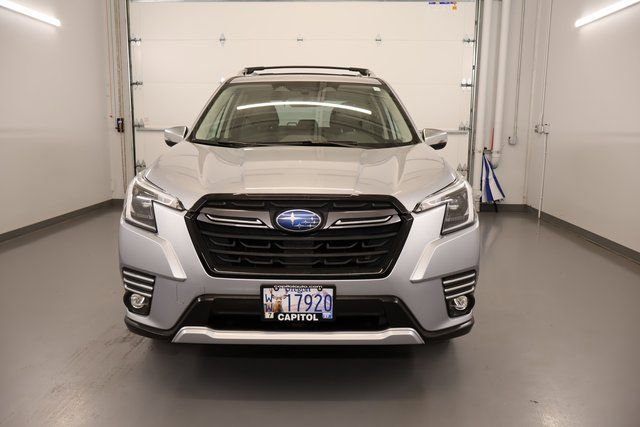 Used 2023 Subaru Forester Touring image 6