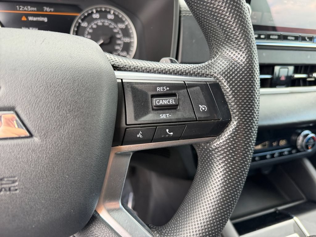 Used 2022 Mitsubishi Outlander ES AWD/4WD image 19