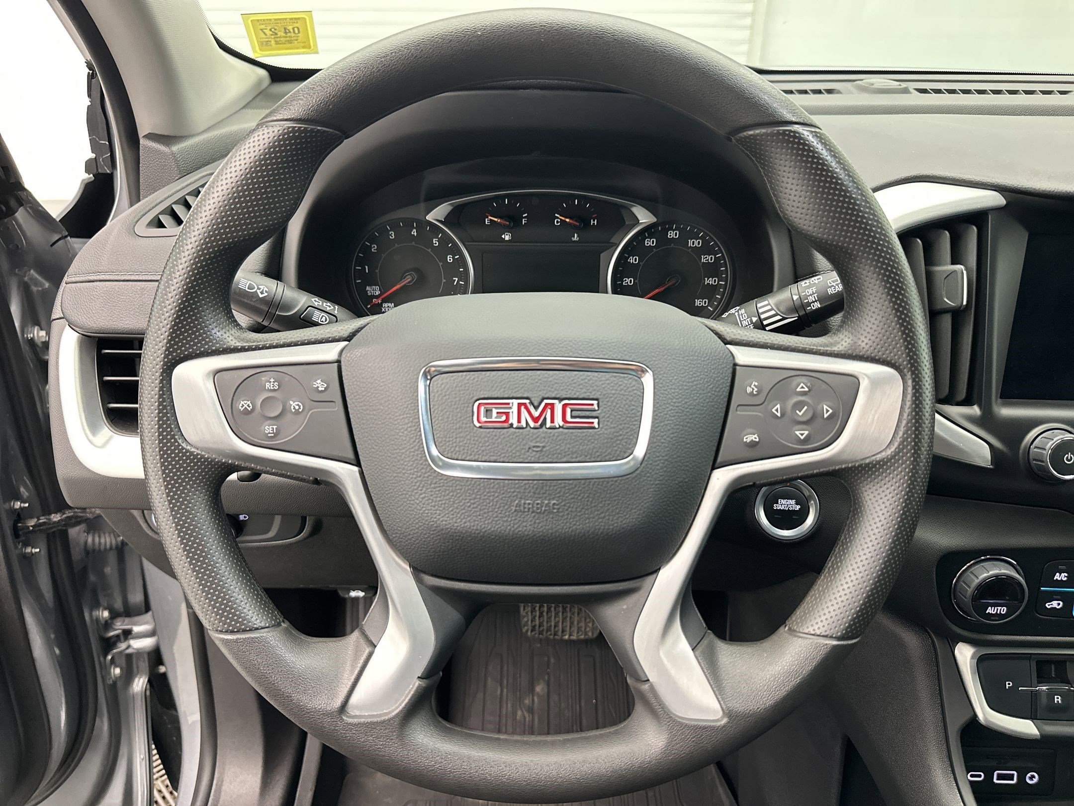 Certified 2024 GMC Terrain SLE w/ Driver Convenience Package FWD image 16