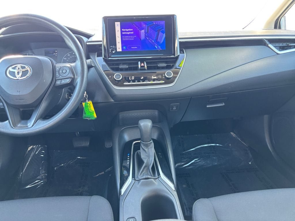 Used 2024 Toyota Corolla LE FWD image 15
