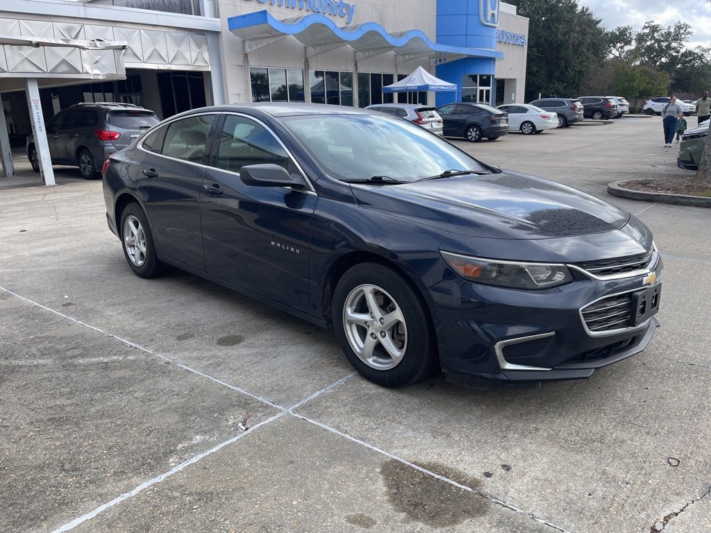 Used 2018 Chevrolet Malibu LS image 3