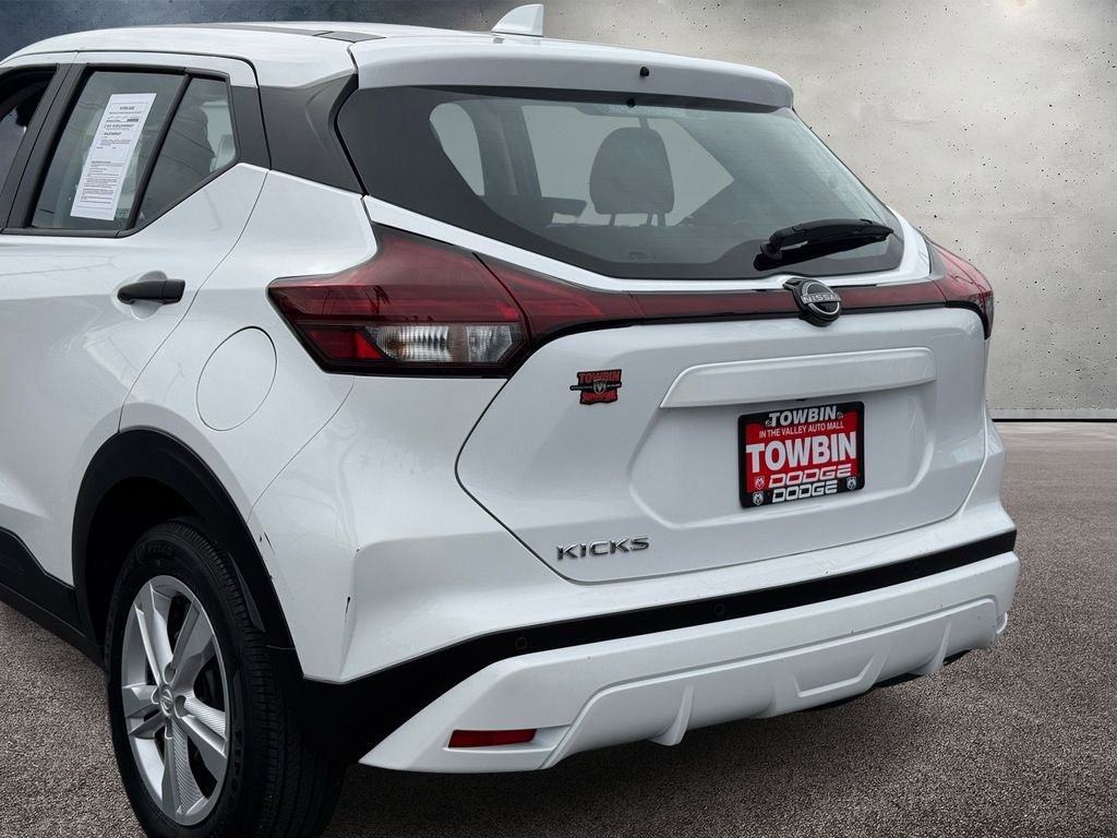 Used 2024 Nissan Kicks S FWD image 5